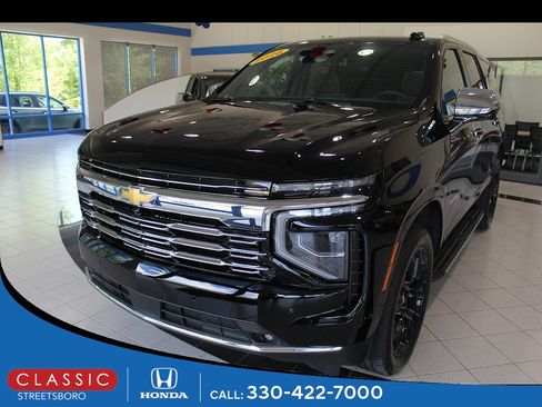 Used 2026 Chevrolet Tahoe Premier w/ Sun And Tow Package AWD/4WD image 1
