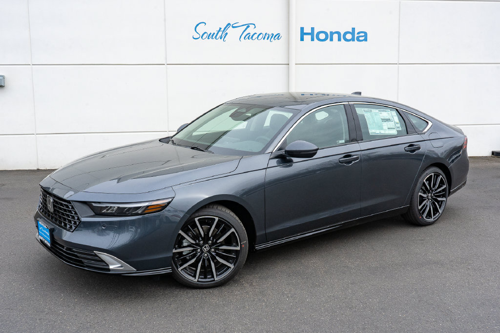 New 2026 Honda Accord Touring image 2