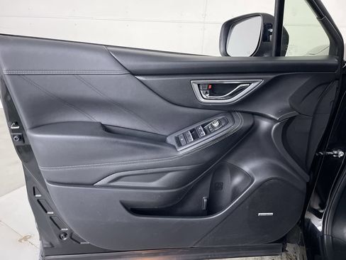 Used 2020 Subaru Forester Limited image 10