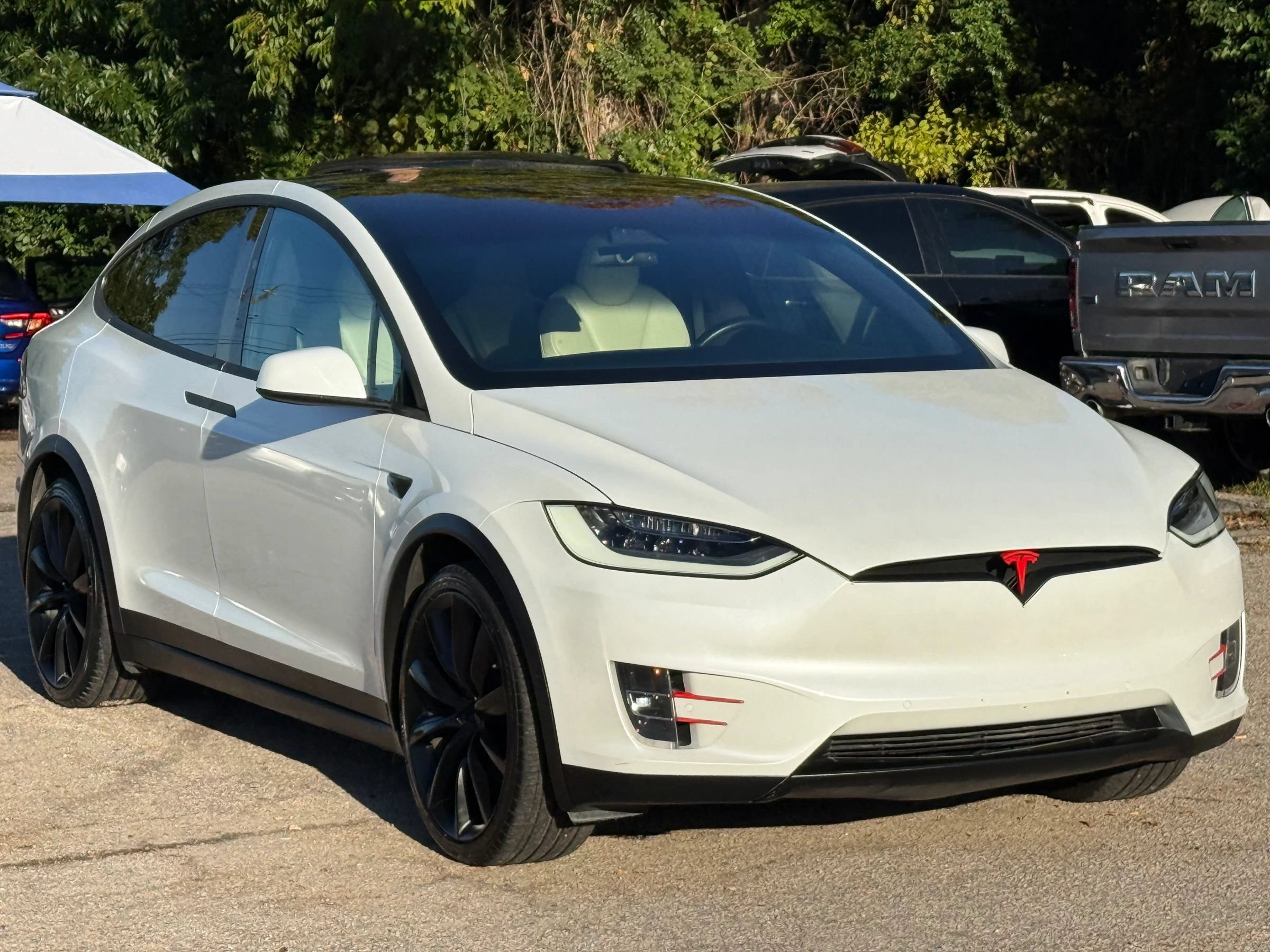 Used 2020 Tesla Model X AWD/4WD image 1