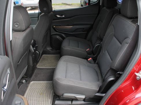 Used 2023 GMC Acadia SLE w/ Driver Convenience Package AWD/4WD image 16