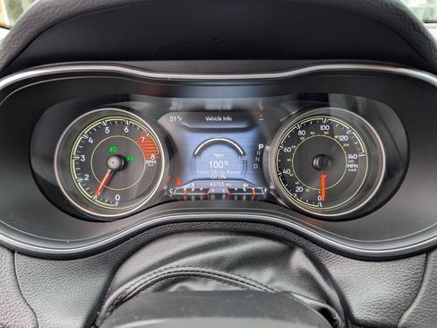 Used 2020 Jeep Cherokee Limited image 21