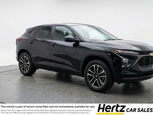 Used 2025 Chevrolet TrailBlazer LT FWD image 1