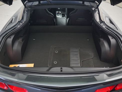 Used 2017 Chevrolet Corvette Stingray Coupe w/ Z51 1LT image 20