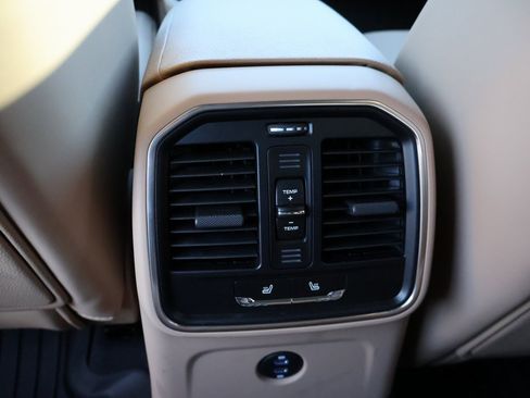 New 2025 Porsche Macan S image 21