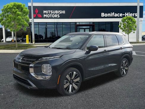 New 2026 Mitsubishi Outlander SEL FWD image 2