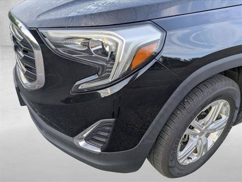 Used 2018 GMC Terrain SLE w/ Driver Convenience Package AWD/4WD image 9