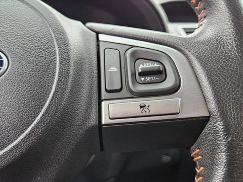 Used 2017 Subaru Crosstrek 2.0i Limited image 12