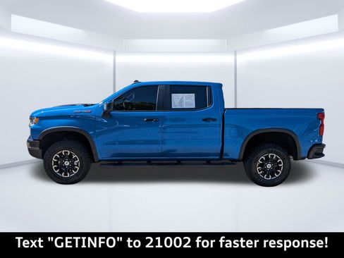 Used 2022 Chevrolet Silverado 1500 ZR2 w/ Technology Package AWD/4WD image 7