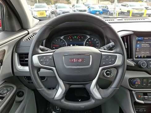 Used 2022 GMC Terrain SLE w/ Driver Convenience Package image 19