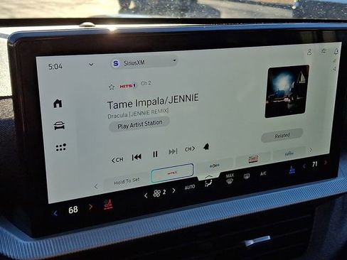 Used 2025 Ford Explorer ST image 17