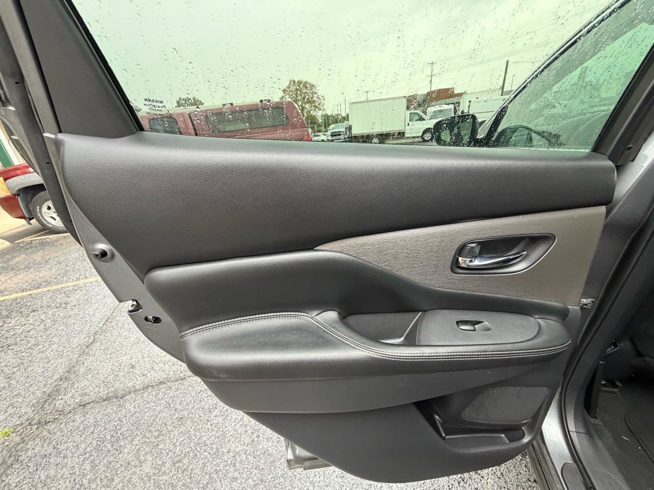 Used 2021 Nissan Murano SV AWD/4WD image 10