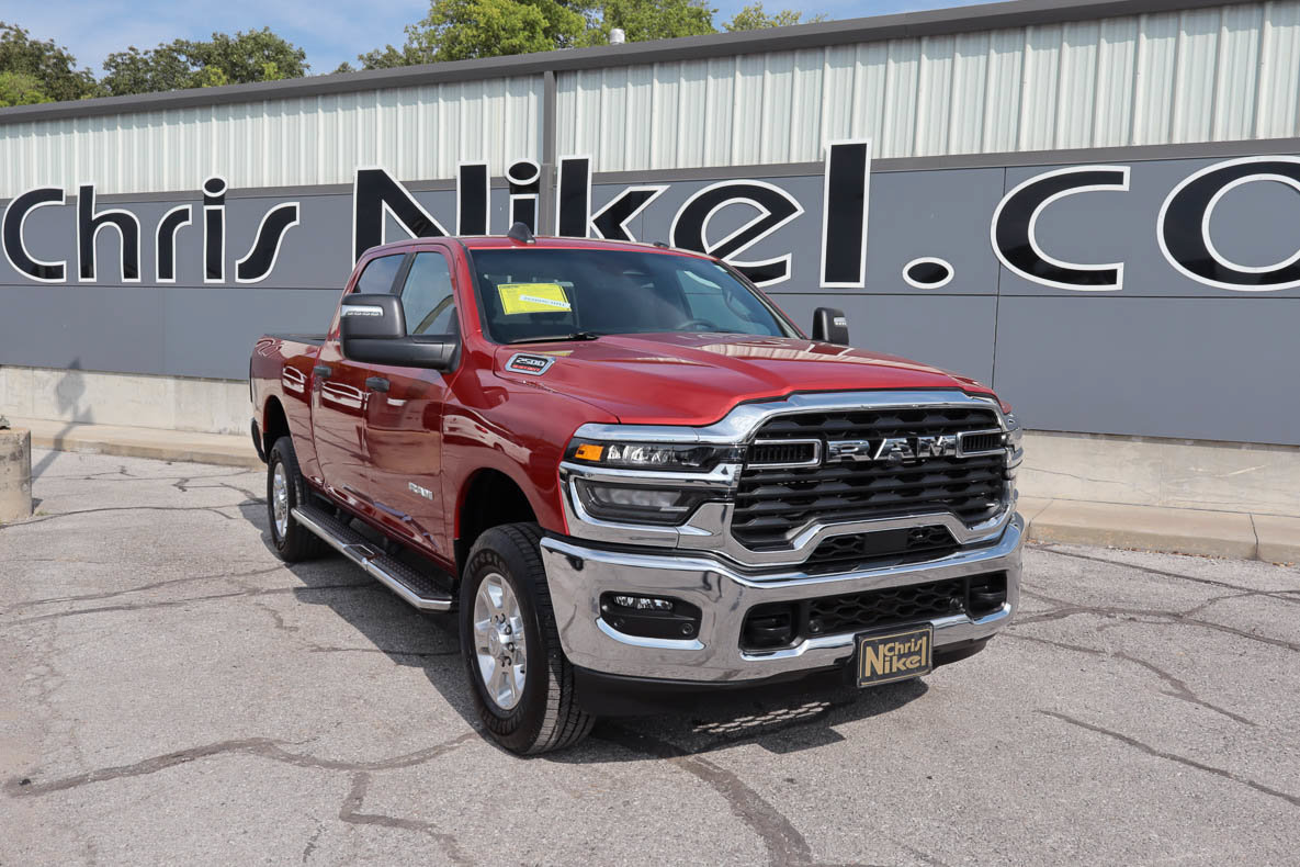 Used 2026 RAM 2500 Big Horn AWD/4WD image 1