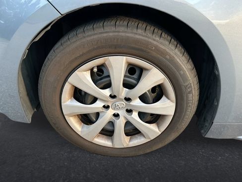 Used 2022 Toyota Corolla LE FWD image 10
