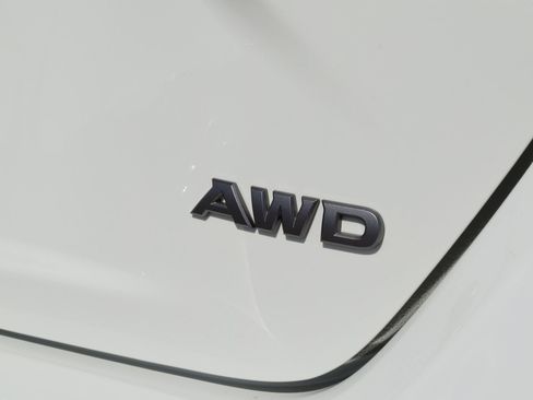 Used 2025 Nissan Altima 2.5 SV AWD/4WD image 18