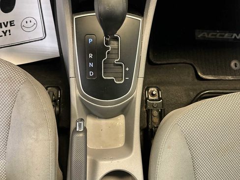 Used 2014 Hyundai Accent GLS image 27
