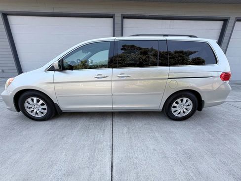 Used 2009 Honda Odyssey EX image 2