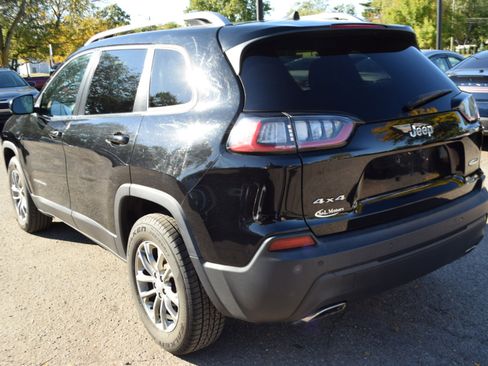 Used 2019 Jeep Cherokee Latitude Plus w/ Comfort/Convenience Group image 7