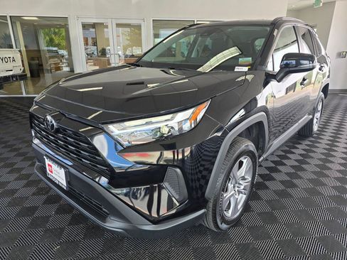 Certified 2025 Toyota RAV4 XLE AWD/4WD image 7