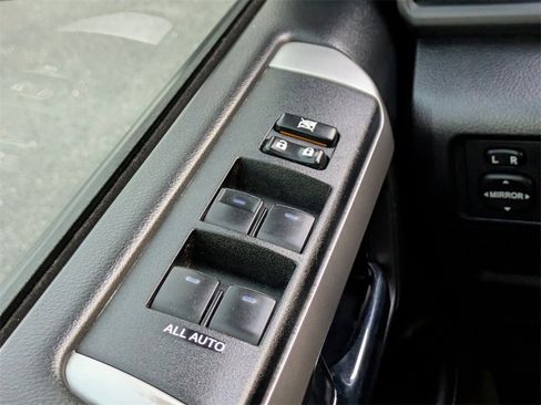 Used 2022 Toyota 4Runner SR5 image 25