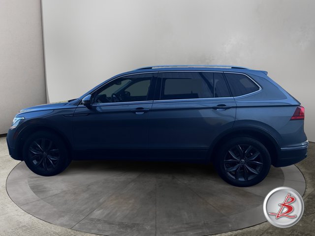 Used 2022 Volkswagen Tiguan SE AWD/4WD image 4