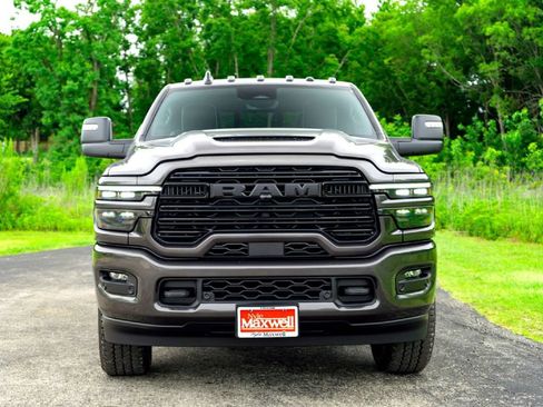 New 2026 RAM 2500 Laramie w/ Night Edition AWD/4WD image 5
