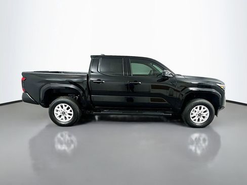 Used 2025 Toyota Tacoma SR image 4