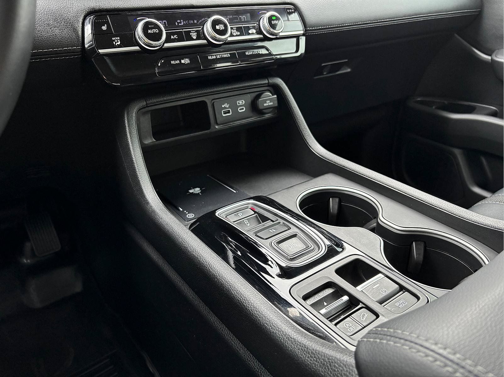 Certified 2025 Honda Pilot Touring image 30
