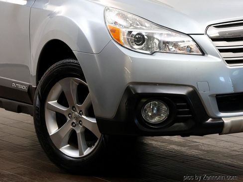 Used 2013 Subaru Outback 2.5i Limited AWD/4WD image 3