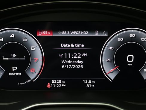 Used 2024 Audi Q5 2.0T Premium Plus w/ Premium Plus Package AWD/4WD image 28