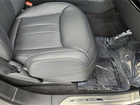 Used 2025 Land Rover Range Rover Sport Dynamic SE image 22