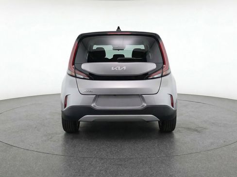 Used 2025 Kia Soul LX w/ LX Technology Package image 7