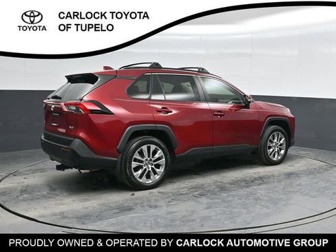 Used 2019 Toyota RAV4 XLE Premium image 3