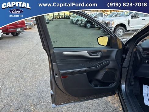 Certified 2022 Ford Escape SE w/ Convenience Package image 19