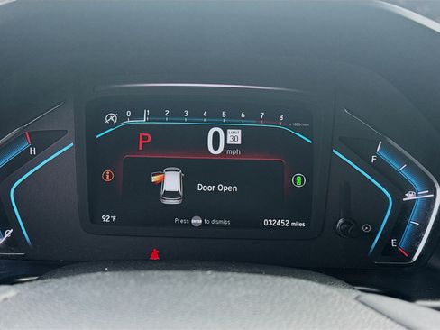 Certified 2023 Honda Odyssey Sport image 8