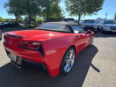 Used 2018 Chevrolet Corvette Stingray Convertible w/ 3LT Preferred Equipment Group RWD image 5