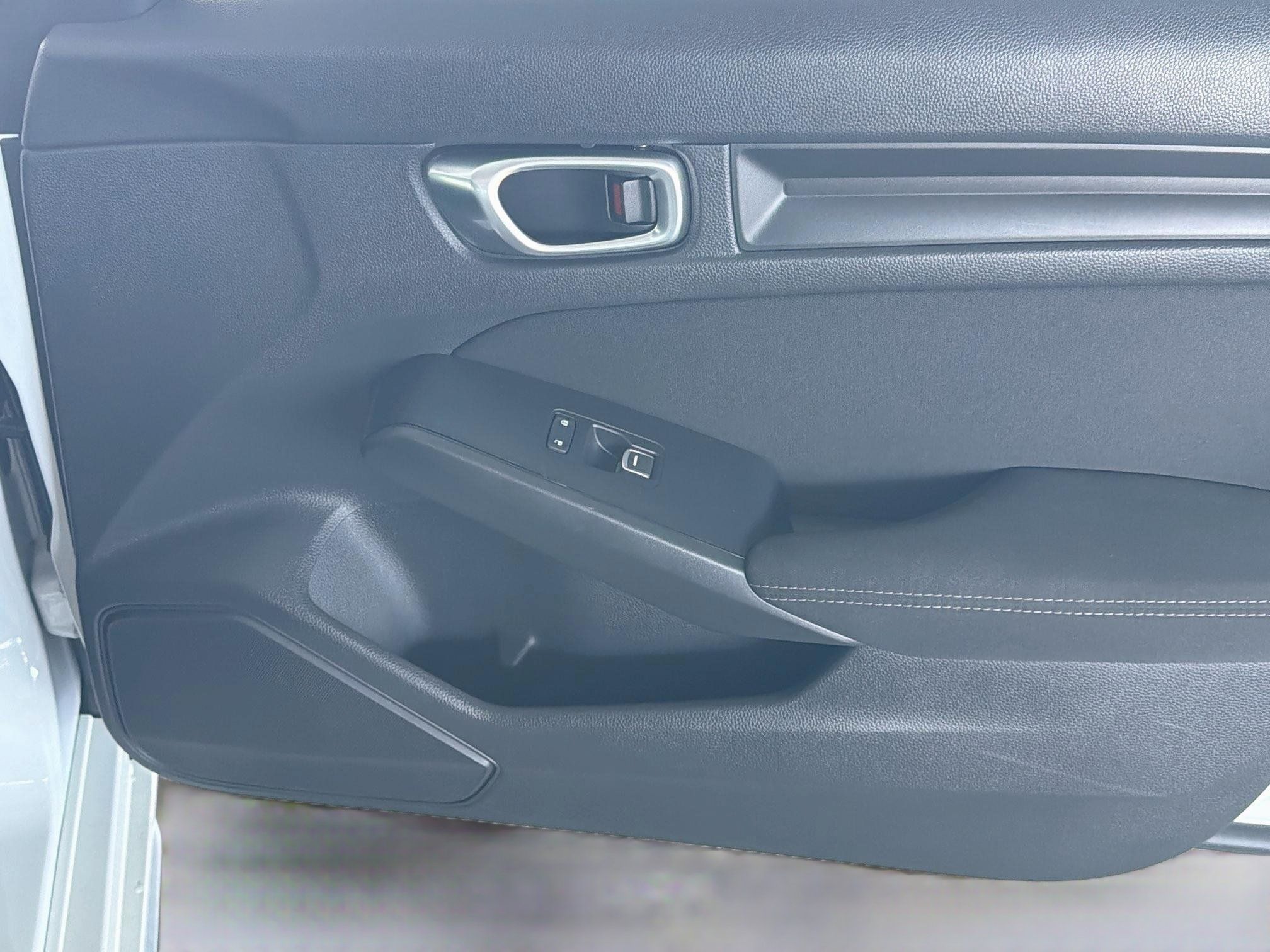 Used 2023 Honda Civic Sport image 30
