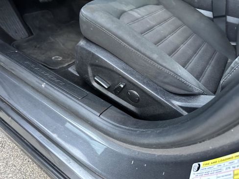 Used 2020 Ford Fusion SE FWD image 18