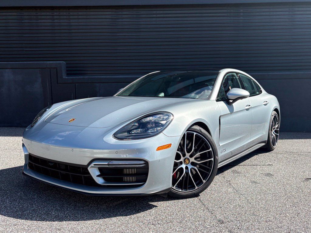 Certified 2022 Porsche Panamera GTS AWD/4WD image 6