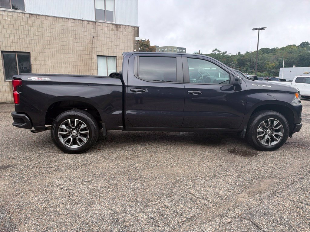 Used 2023 Chevrolet Silverado 1500 RST AWD/4WD image 8