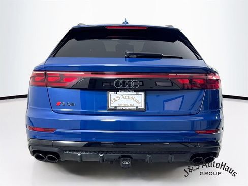 Used 2024 Audi SQ8 Prestige w/ Prestige Package AWD/4WD image 6