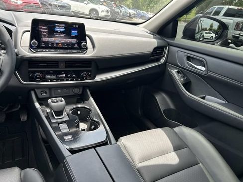 Used 2026 Nissan Rogue Dark Armor FWD image 19