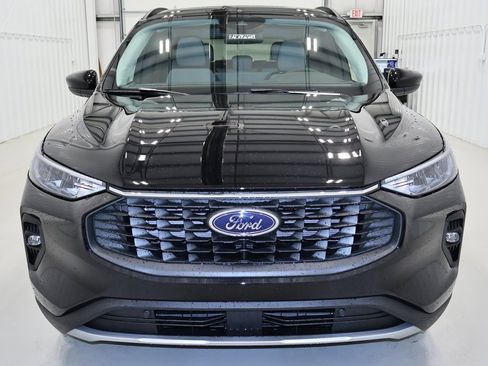 Certified 2024 Ford Escape SE image 35