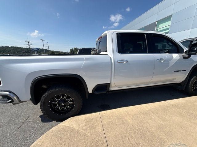 Used 2022 Chevrolet Silverado 2500 LTZ w/ LTZ Plus Package AWD/4WD image 22