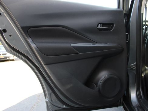 Used 2024 Nissan Kicks S FWD image 13