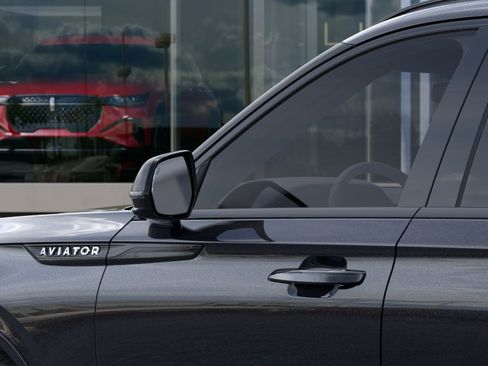 New 2026 Lincoln Aviator AWD image 20