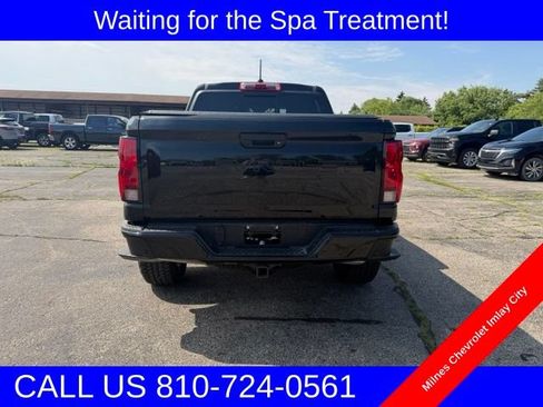 Used 2025 Chevrolet Colorado Trail Boss AWD/4WD image 2
