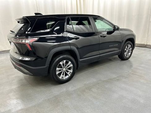 Used 2025 Chevrolet Equinox LT AWD/4WD image 4