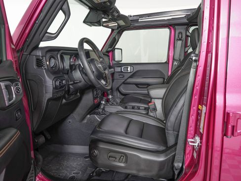 Used 2024 Jeep Wrangler Unlimited Rubicon 392 image 14