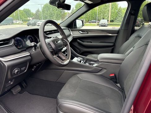 New 2026 Jeep Grand Cherokee Altitude AWD/4WD image 7